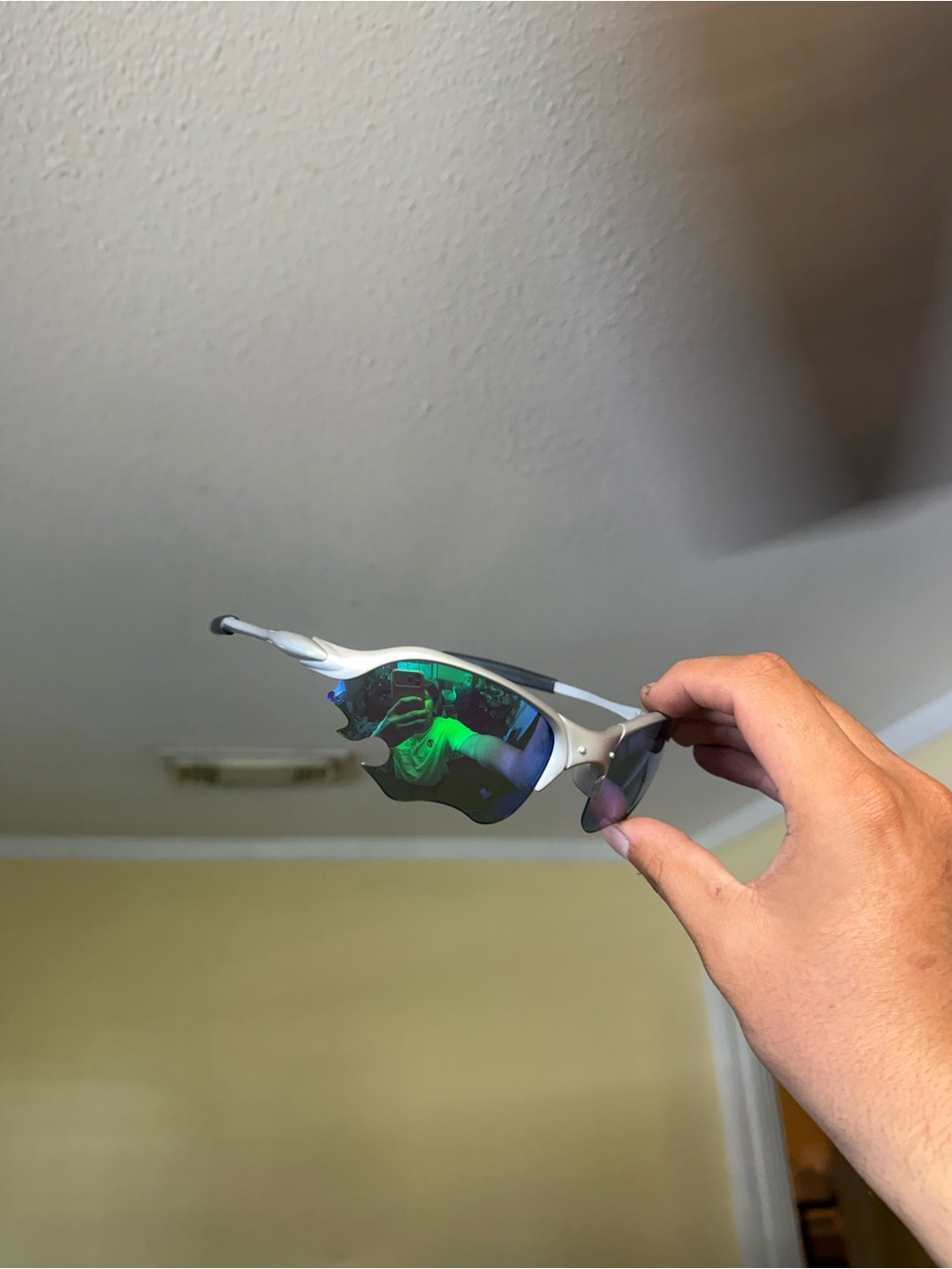 Men's Silver Sports Sunglasses with Green Mirrored Lenses Oakley